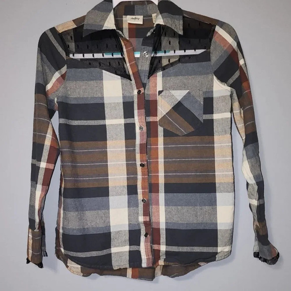 Daytrip Button Down with Lace Detail, Extra Small - Picture 1 of 6